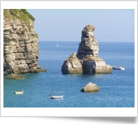 Il mare di amalfi, in costiera amalfitana. Altri luoghi da visitare sono vietri, sorrento e positano